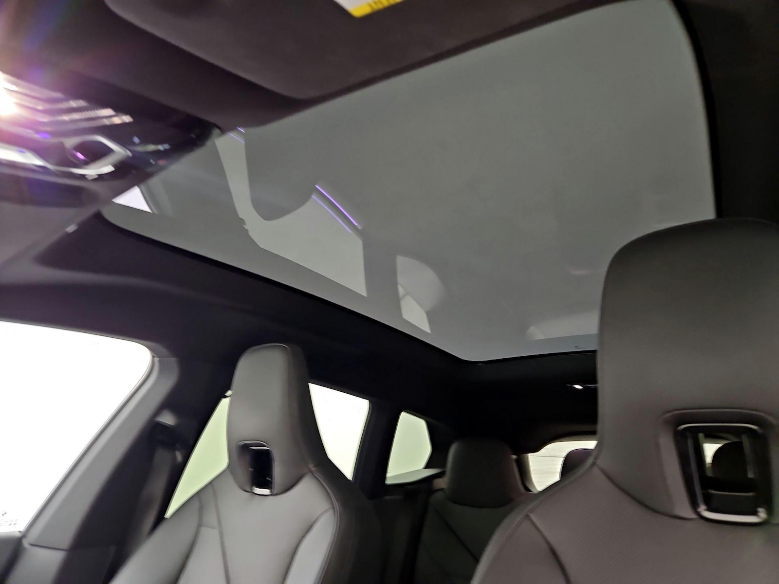 Skylight(s) & Overhead Airbags