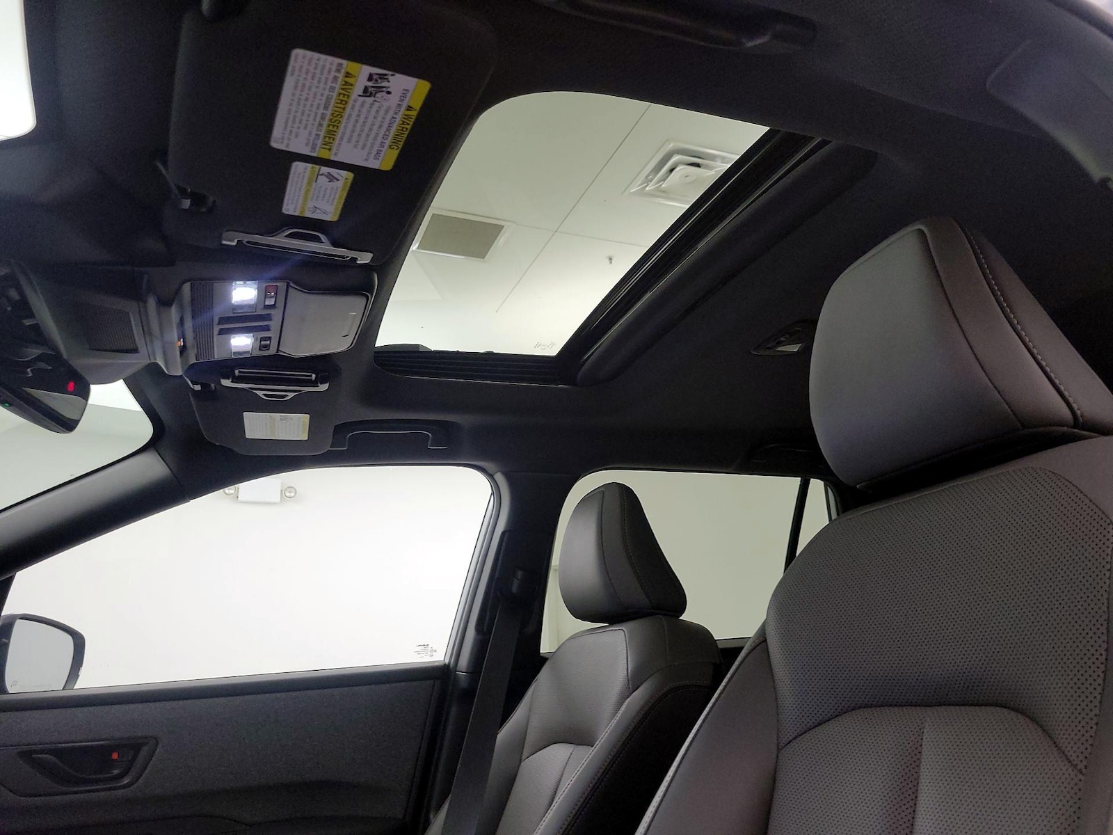 Sunroof(s) & Overhead Airbags