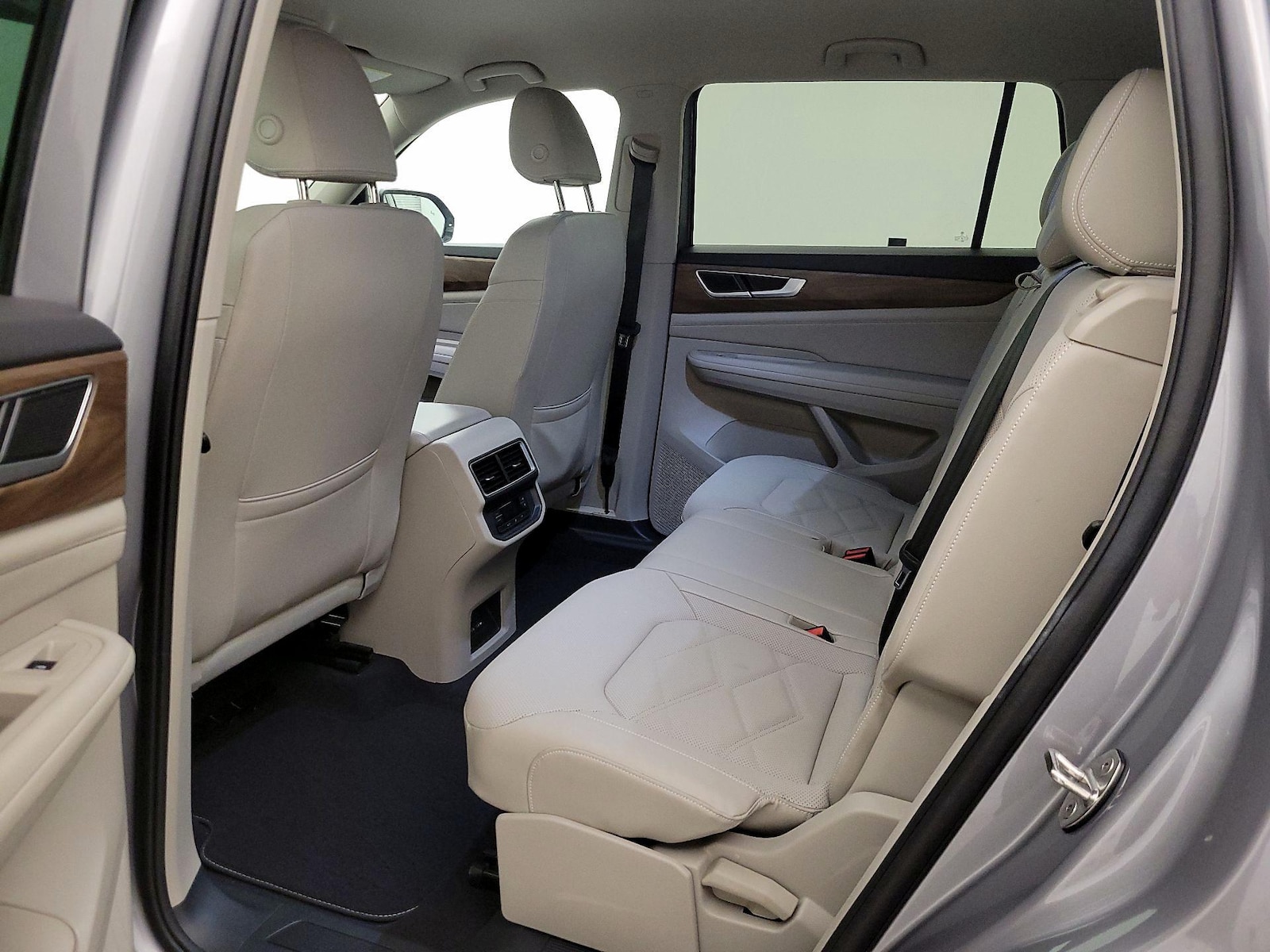 Rear Air Conditioning