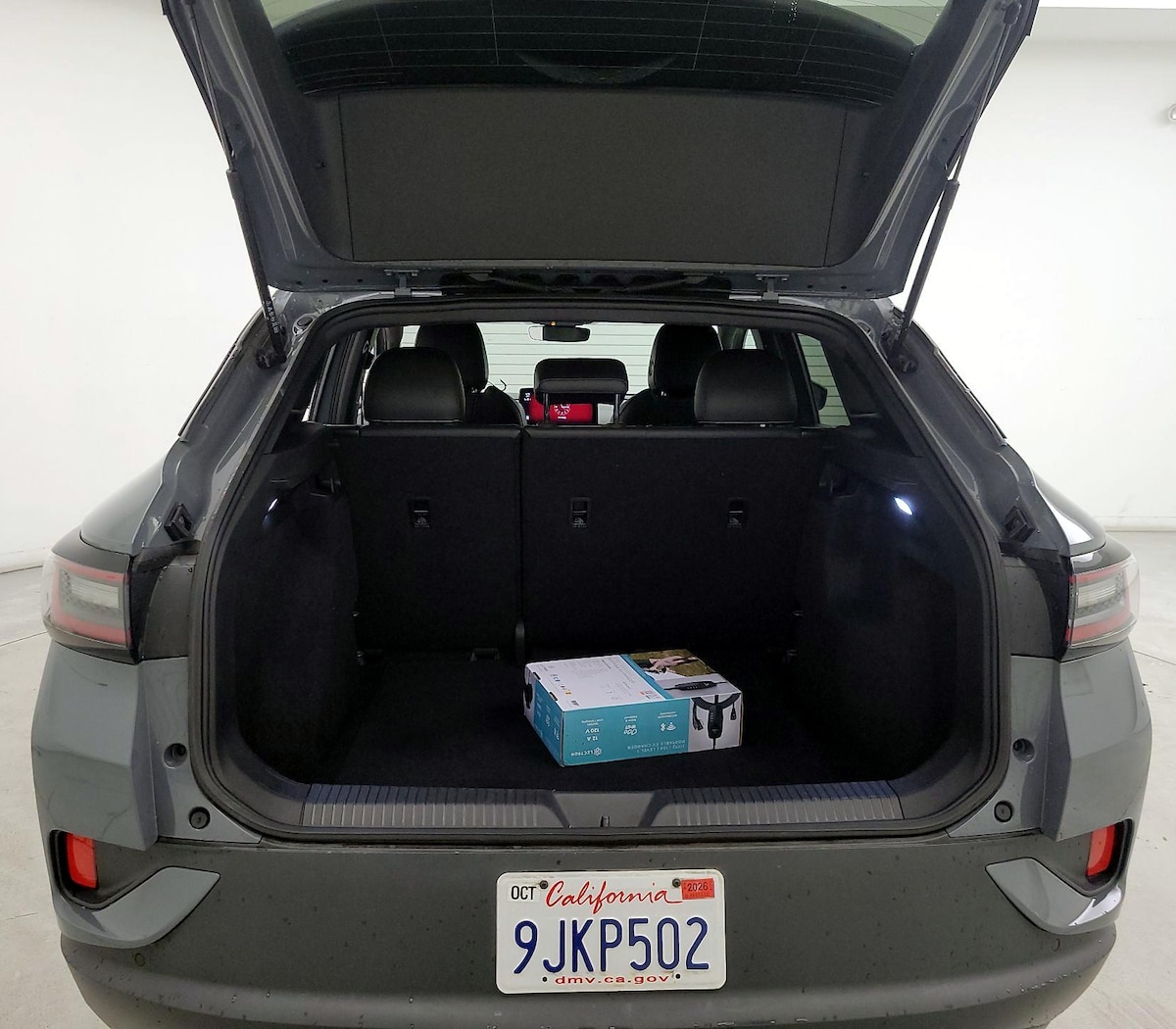 Trunk/Cargo (Seats Up)