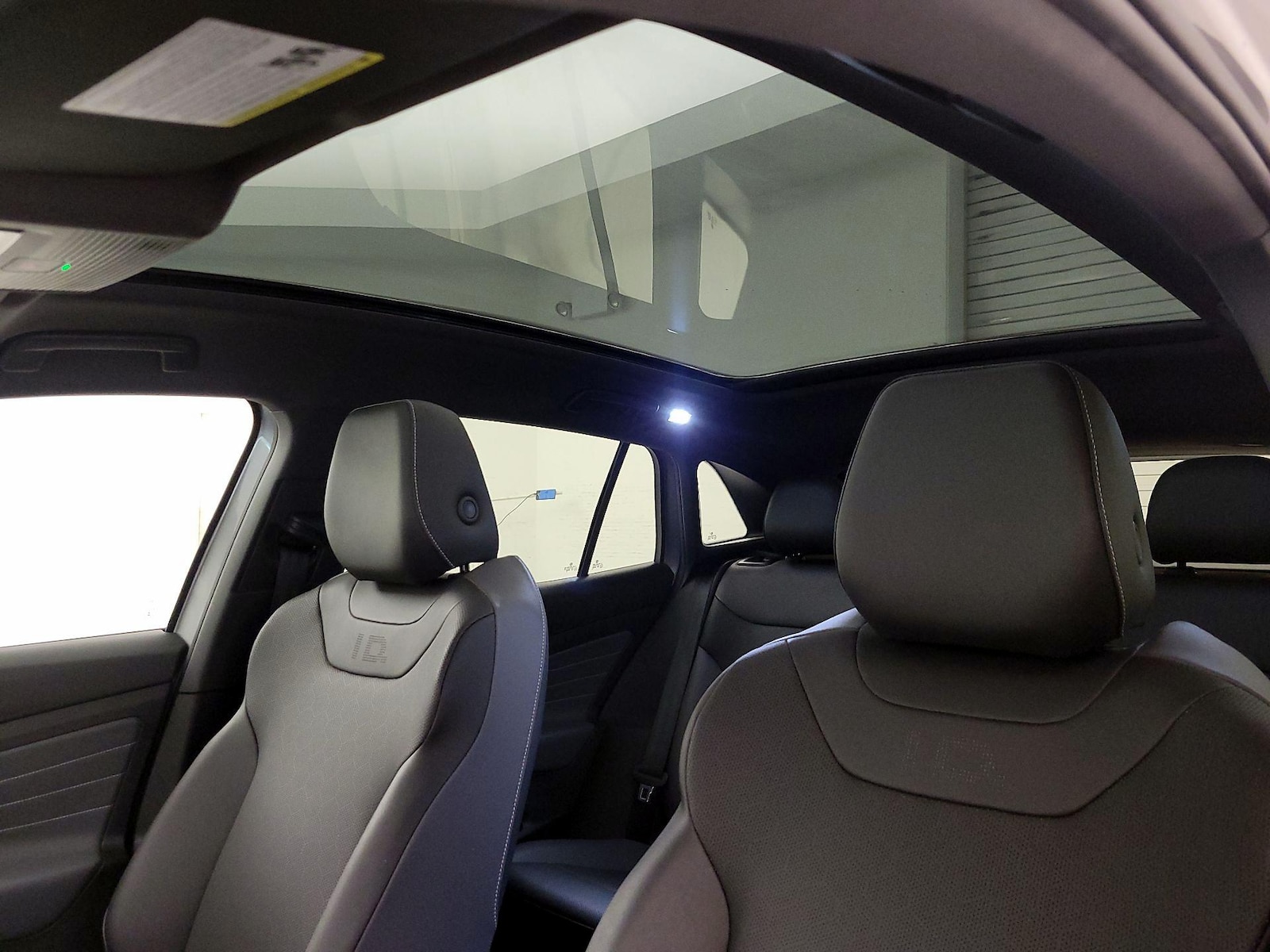 Skylight(s) & Overhead Airbags