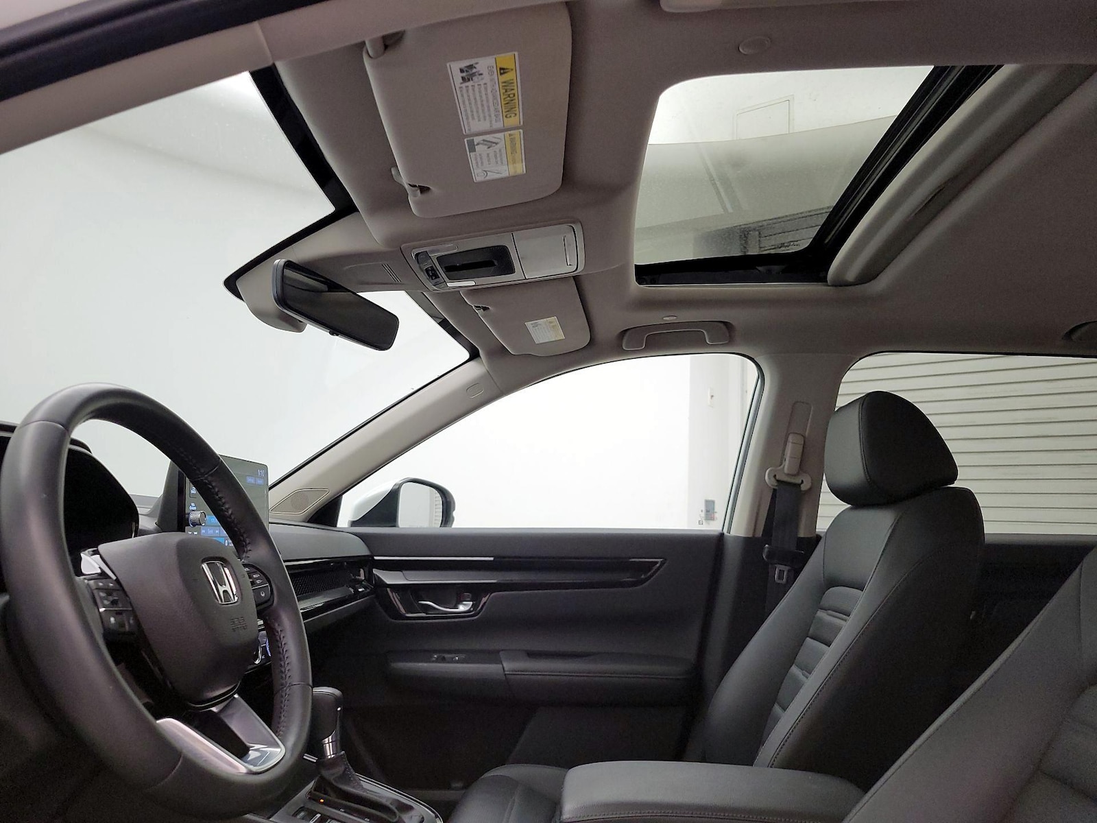 Sunroof(s) & Overhead Airbags