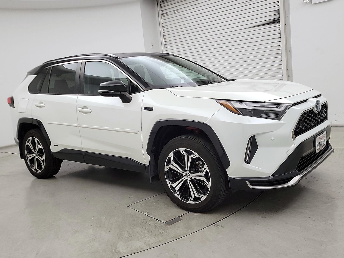 Featured vehicle