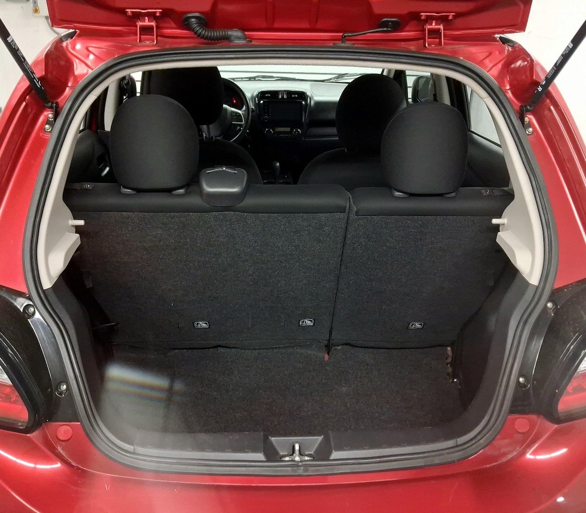 Trunk/Cargo (Seats Up)