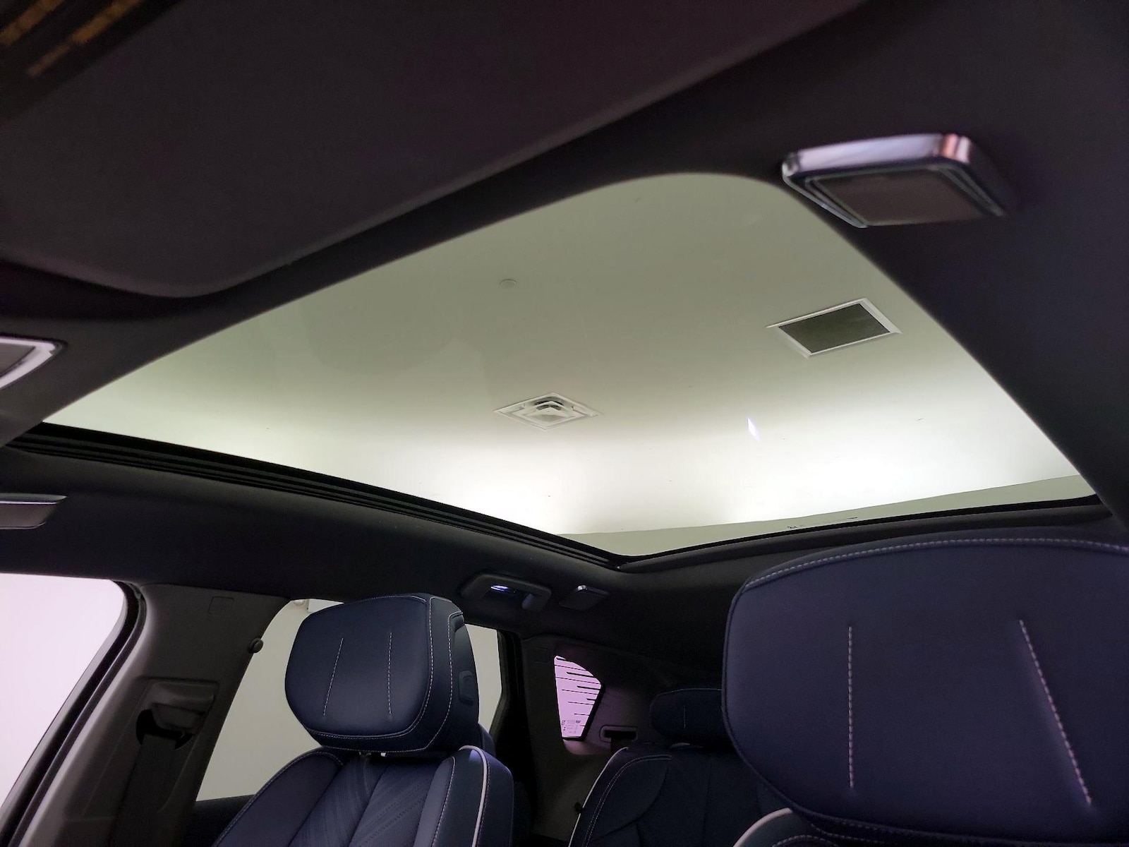 Skylight(s) & Overhead Airbags