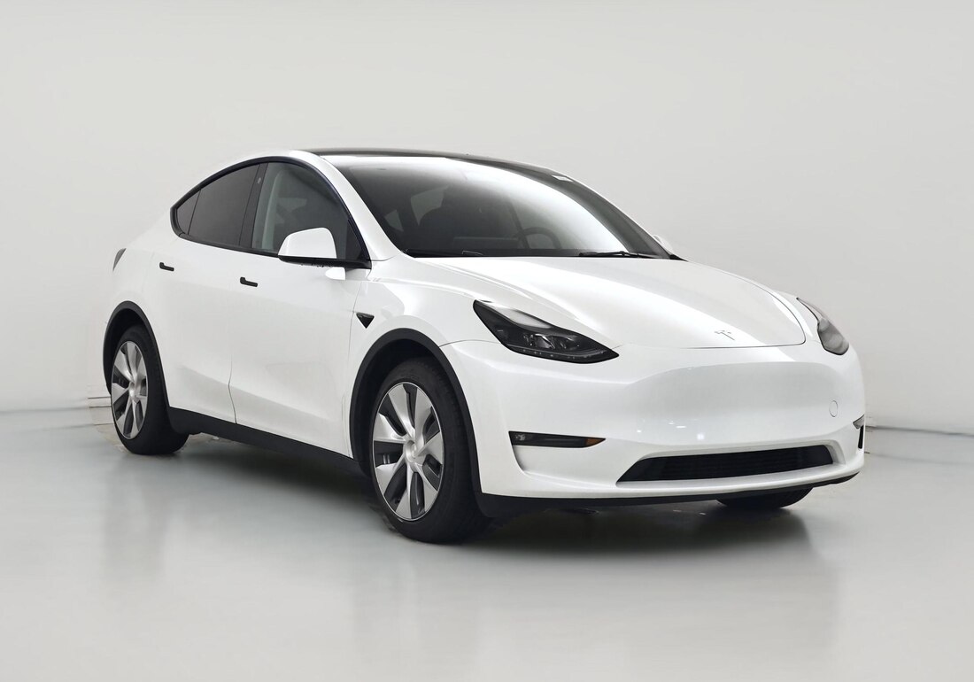 2023 Tesla Model Y Long Range All-Wheel Drive in White — CarMax photo