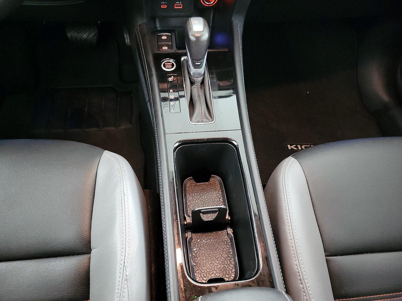 2021 Nissan Kicks SR - Photo 17