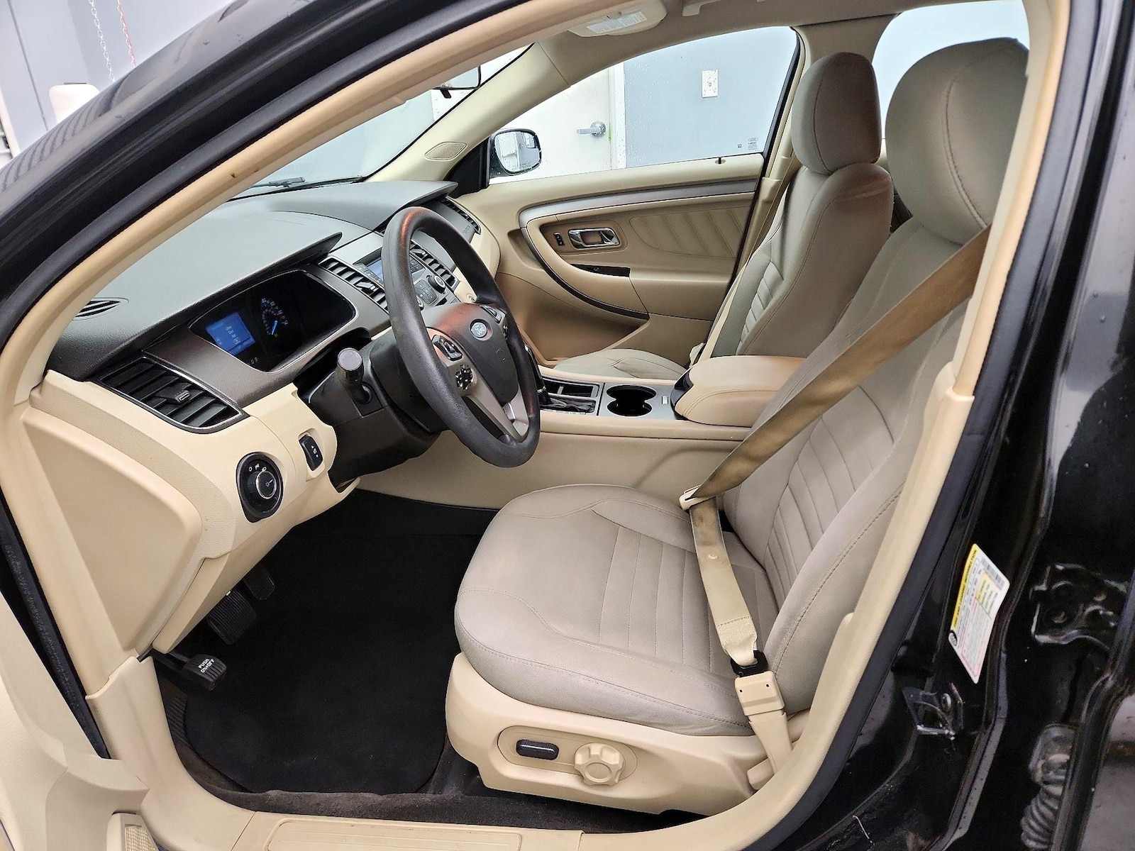 Power Seat(s) & Side Airbags