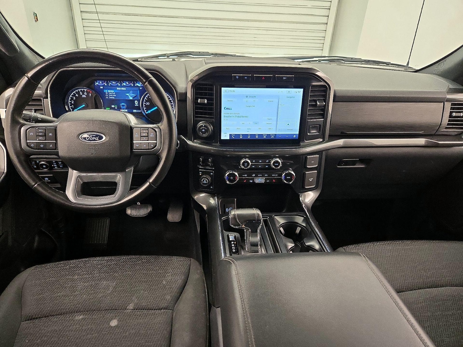 Apple CarPlay® & Android Auto™