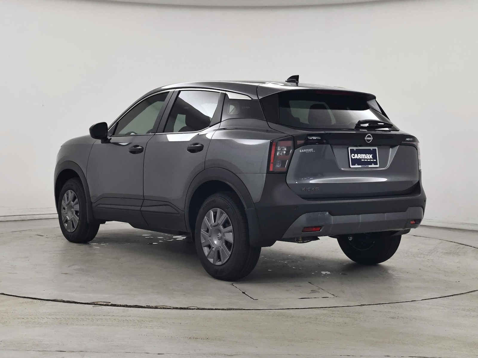 2026 Nissan KICKS S - Photo 3