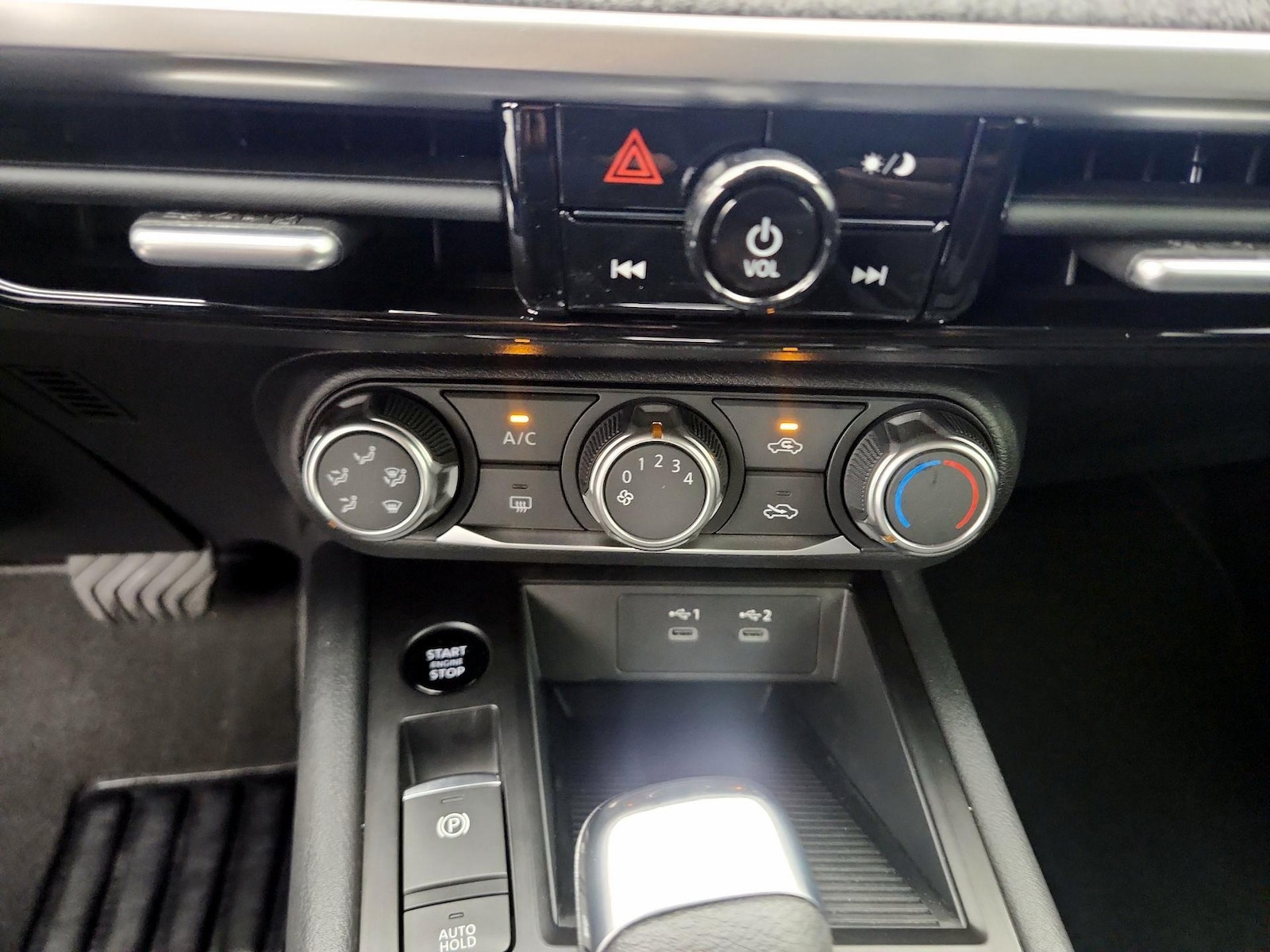 2026 Nissan KICKS S - Photo 17