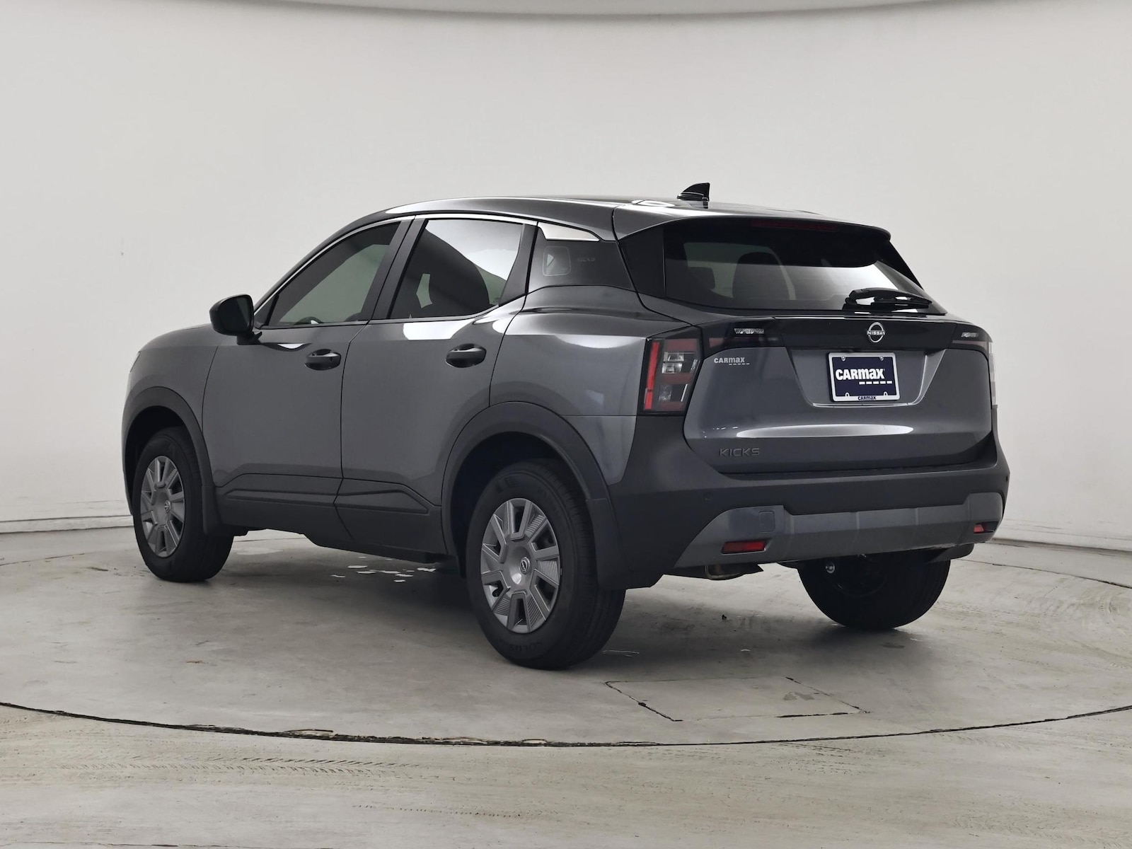 2026 Nissan KICKS S - Photo 3