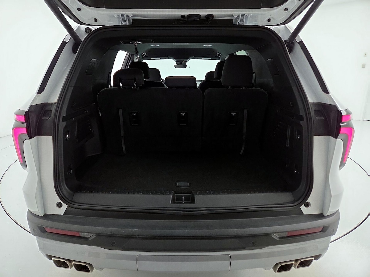 Trunk/Cargo (Seats Up)
