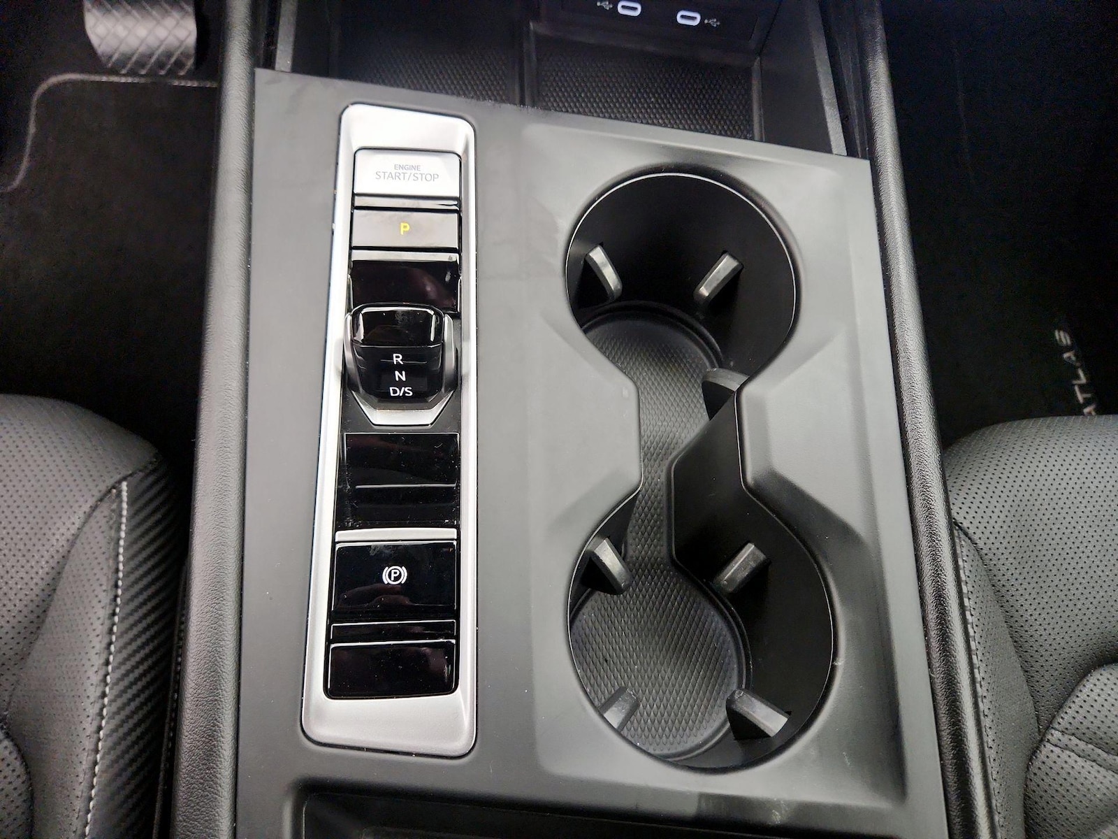 2024 Volkswagen Atlas Cross Sport SE - Photo 18