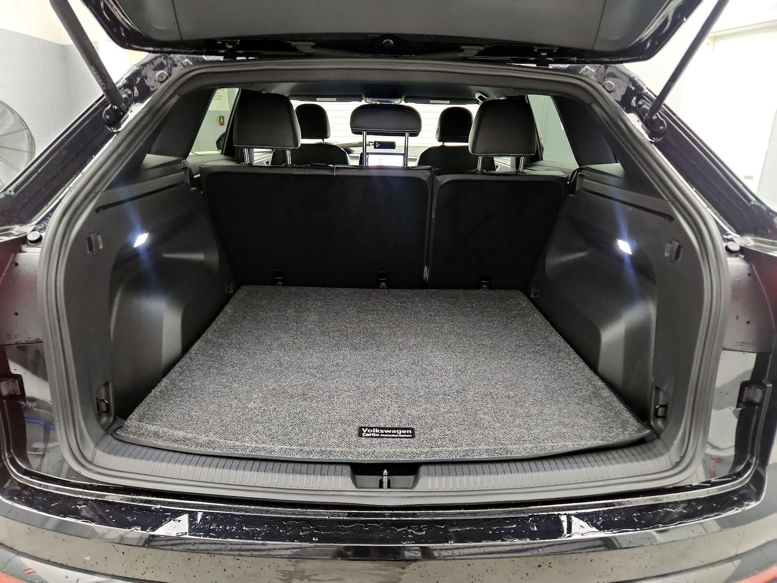 2024 Volkswagen Atlas Cross Sport SE - Photo 21