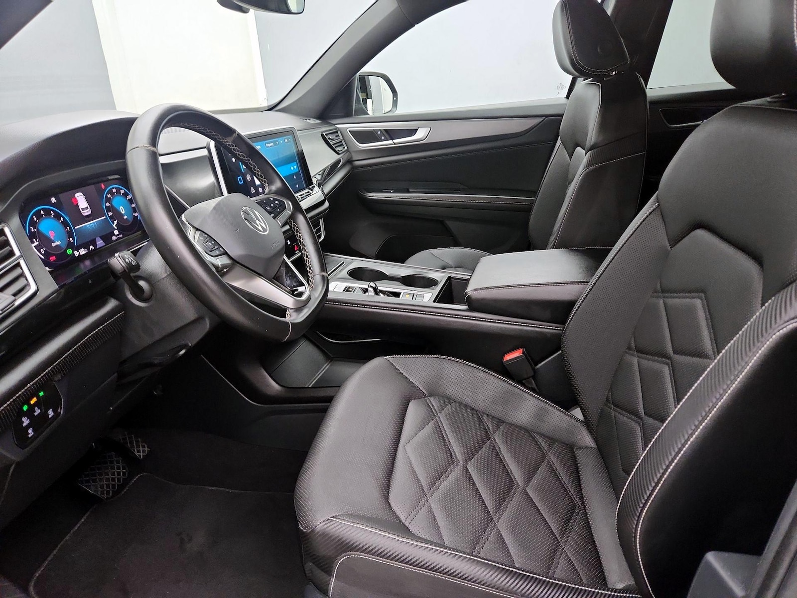 2024 Volkswagen Atlas Cross Sport SE - Photo 12