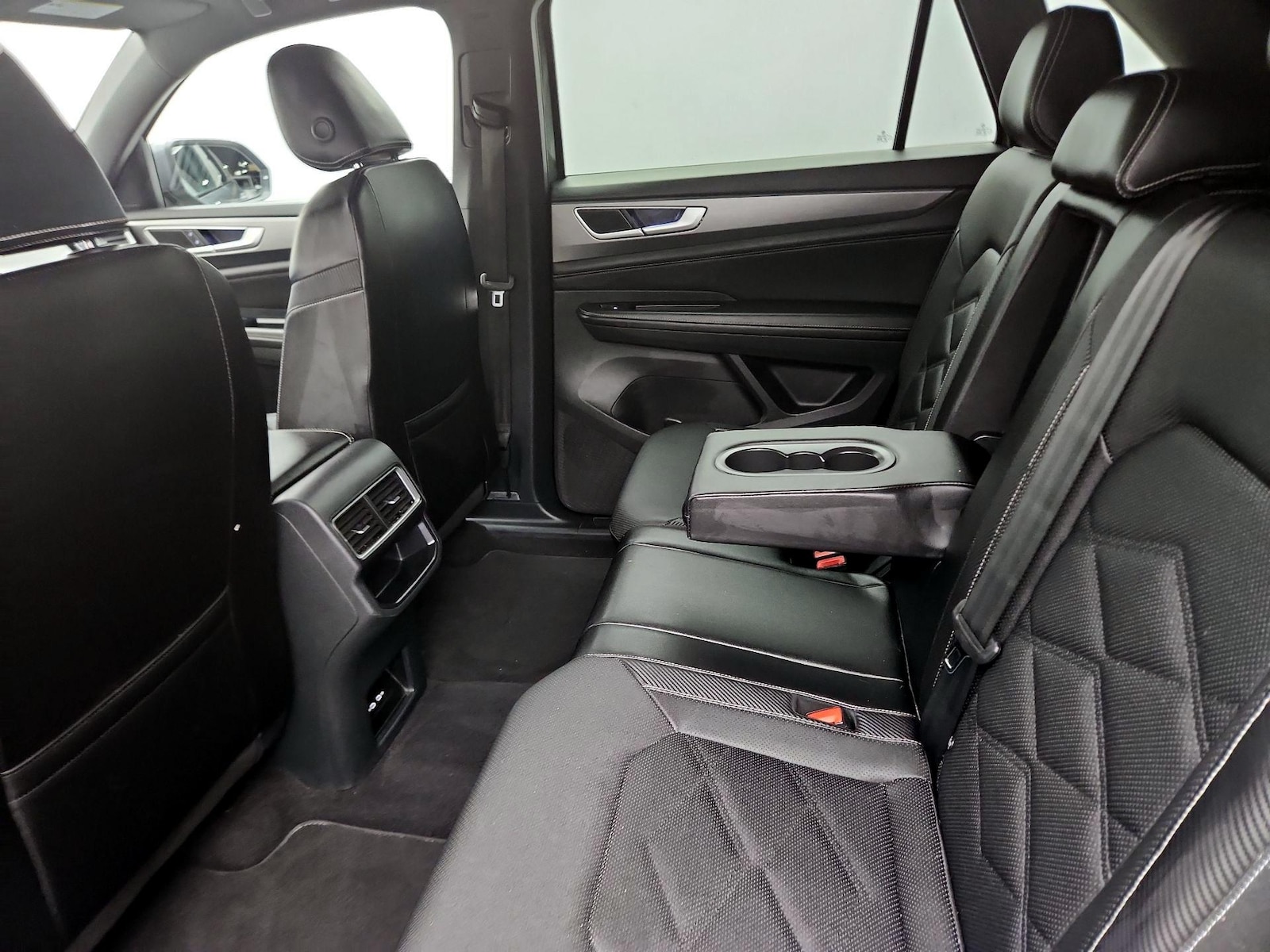 2024 Volkswagen Atlas Cross Sport SE - Photo 20