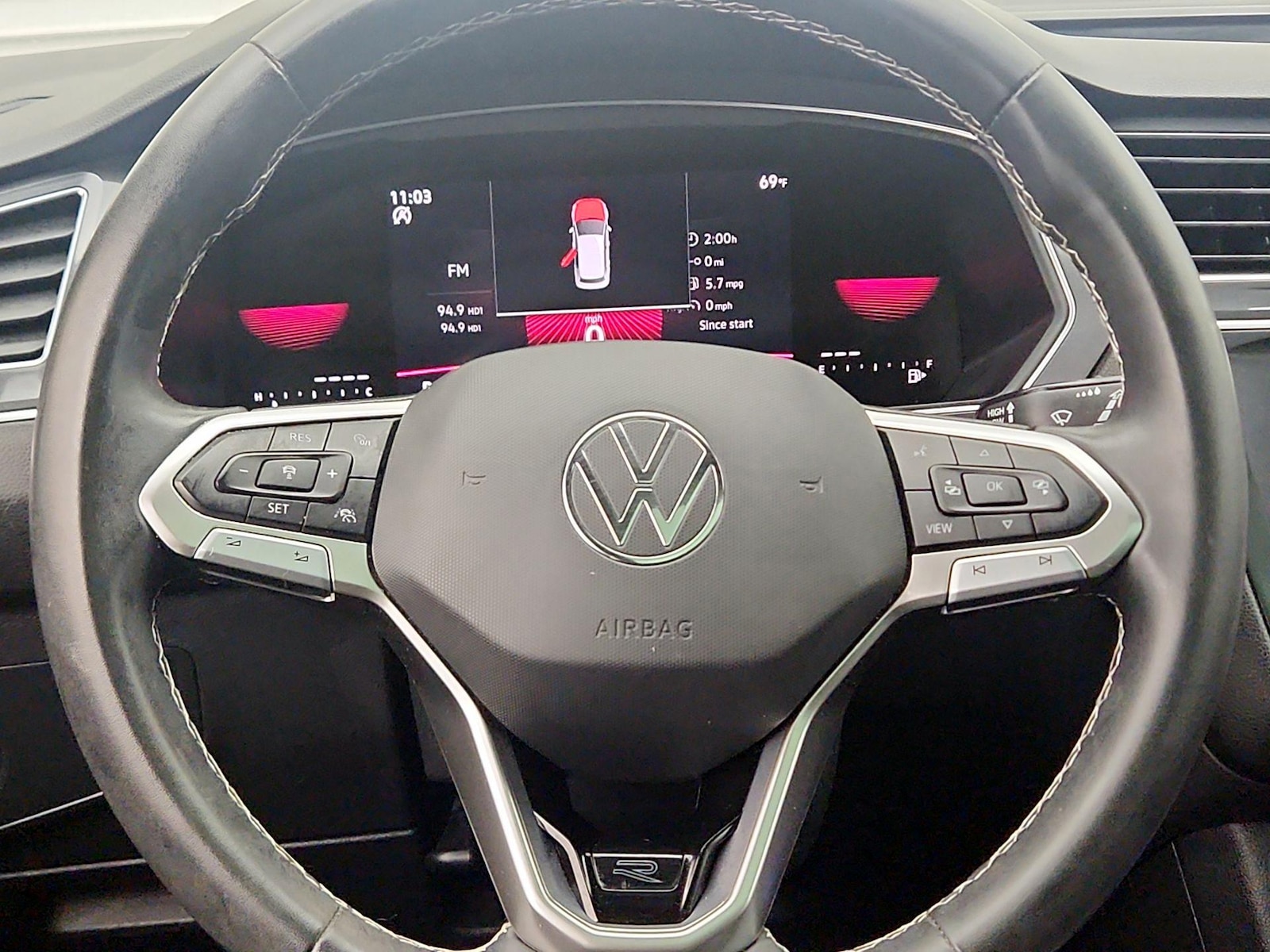 2023 Volkswagen Tiguan SE R-LINE BLACK - Photo 11