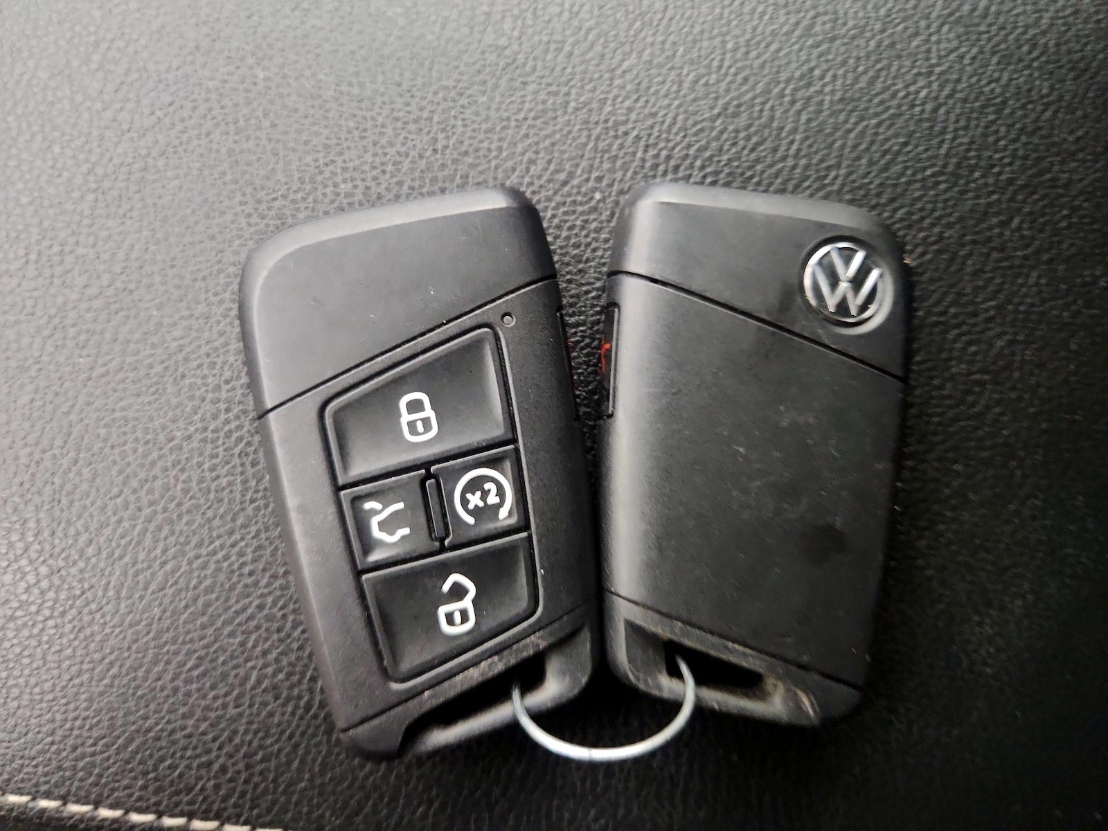 2023 Volkswagen Tiguan SE R-LINE BLACK - Photo 24