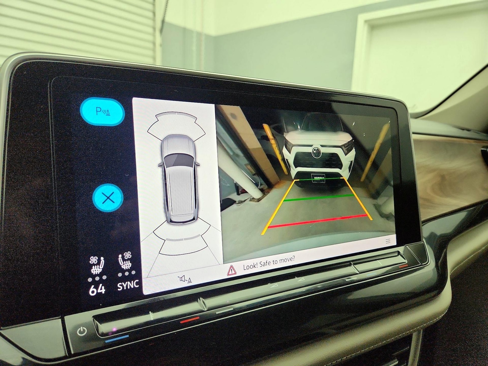 2024 Volkswagen Atlas SE w/Tech - Photo 15