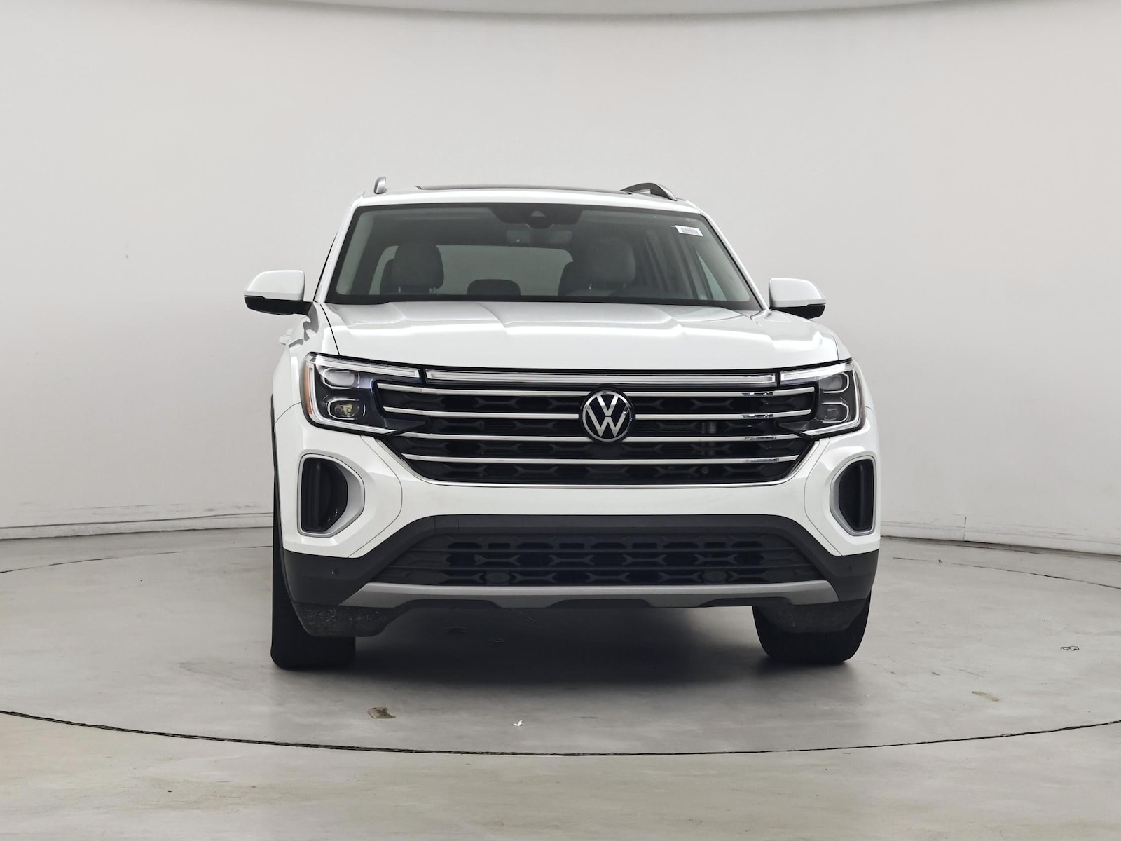 2024 Volkswagen Atlas SE w/Tech - Photo 6