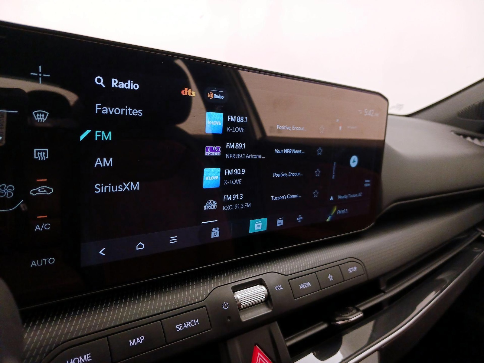 2025 Kia K4 GT-Line - Photo 17