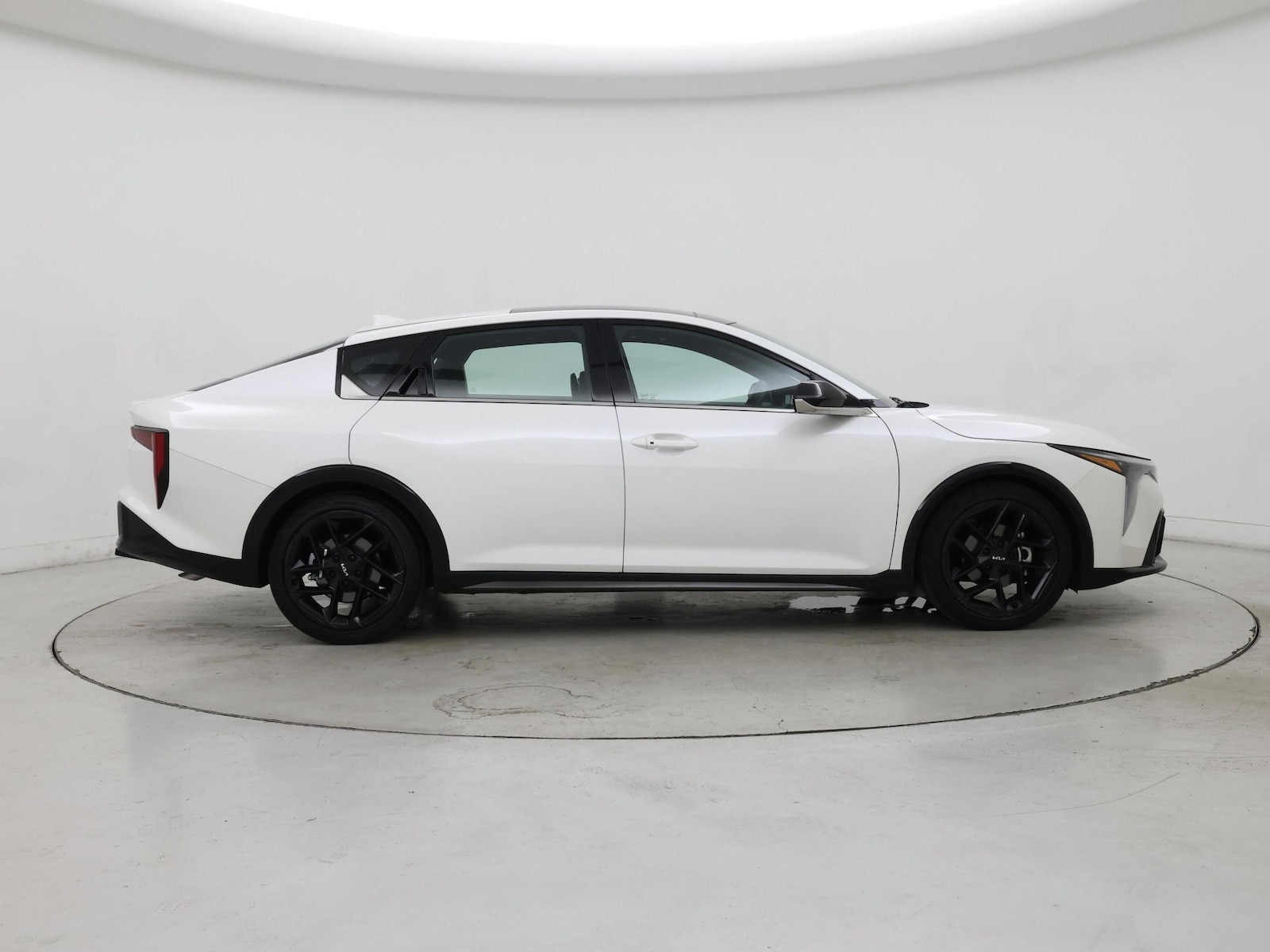 2025 Kia K4 GT-Line - Photo 8