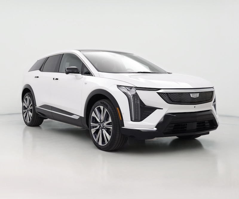 2025 Cadillac OPTIQ Luxury 2