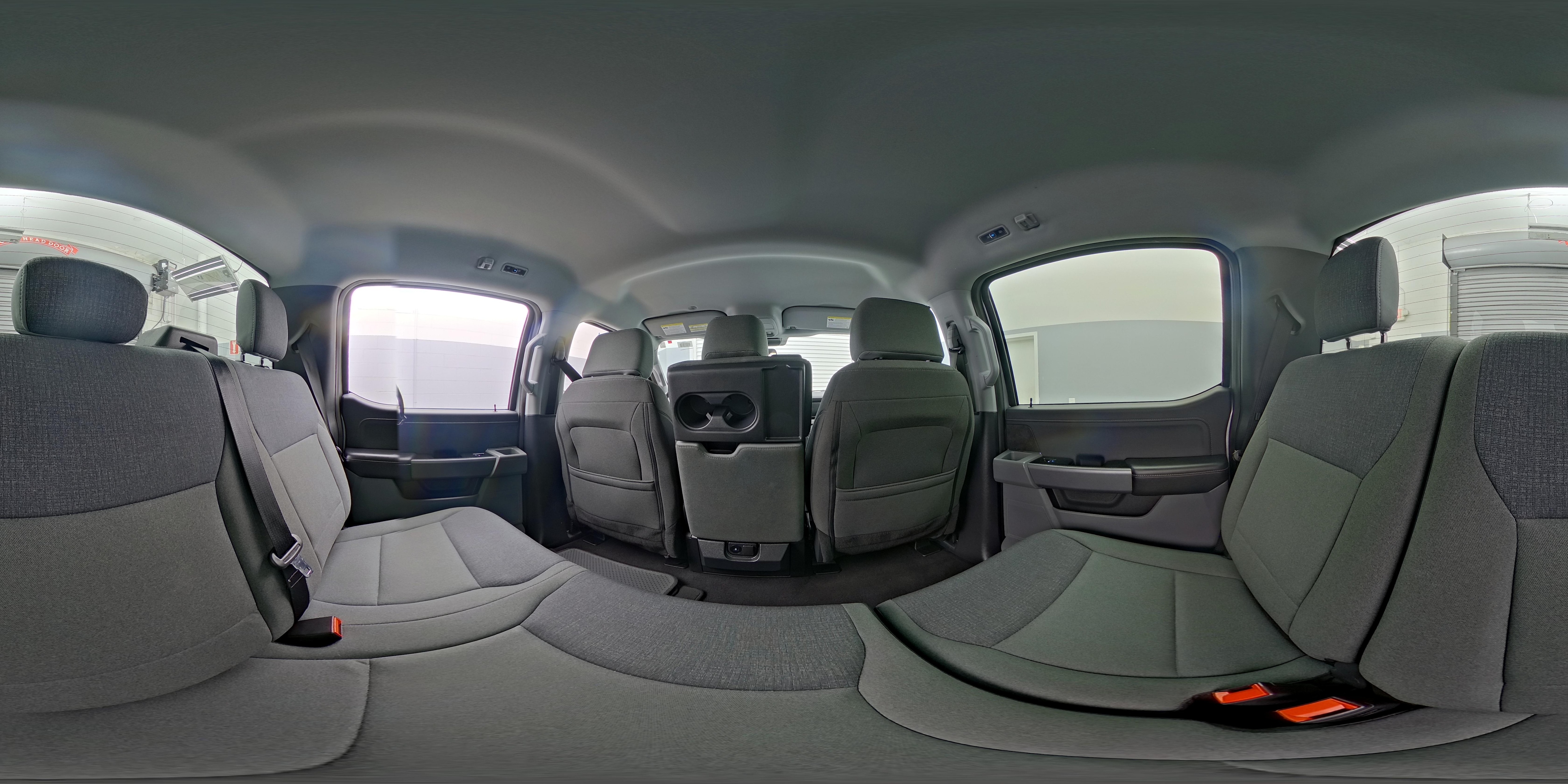 2025 Ford F-150 XLT - Photo 25