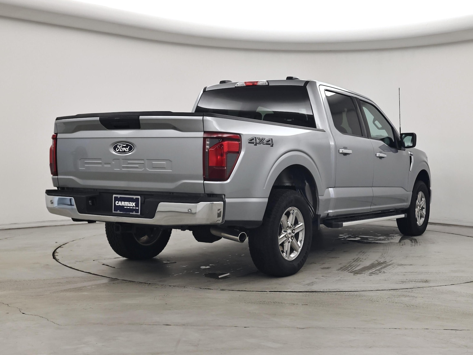 2025 Ford F-150 XLT - Photo 9