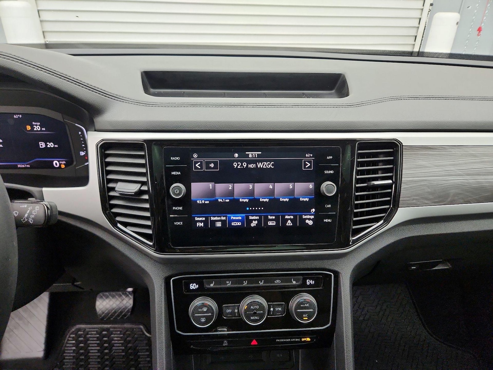 2023 Volkswagen Atlas Cross Sport SE w/Tech - Photo 16