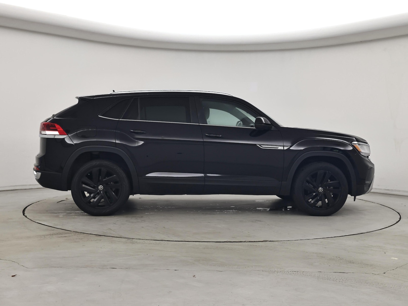 2023 Volkswagen Atlas Cross Sport SE w/Tech - Photo 8