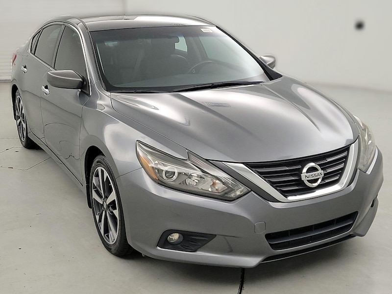 2016 Nissan Altima SR