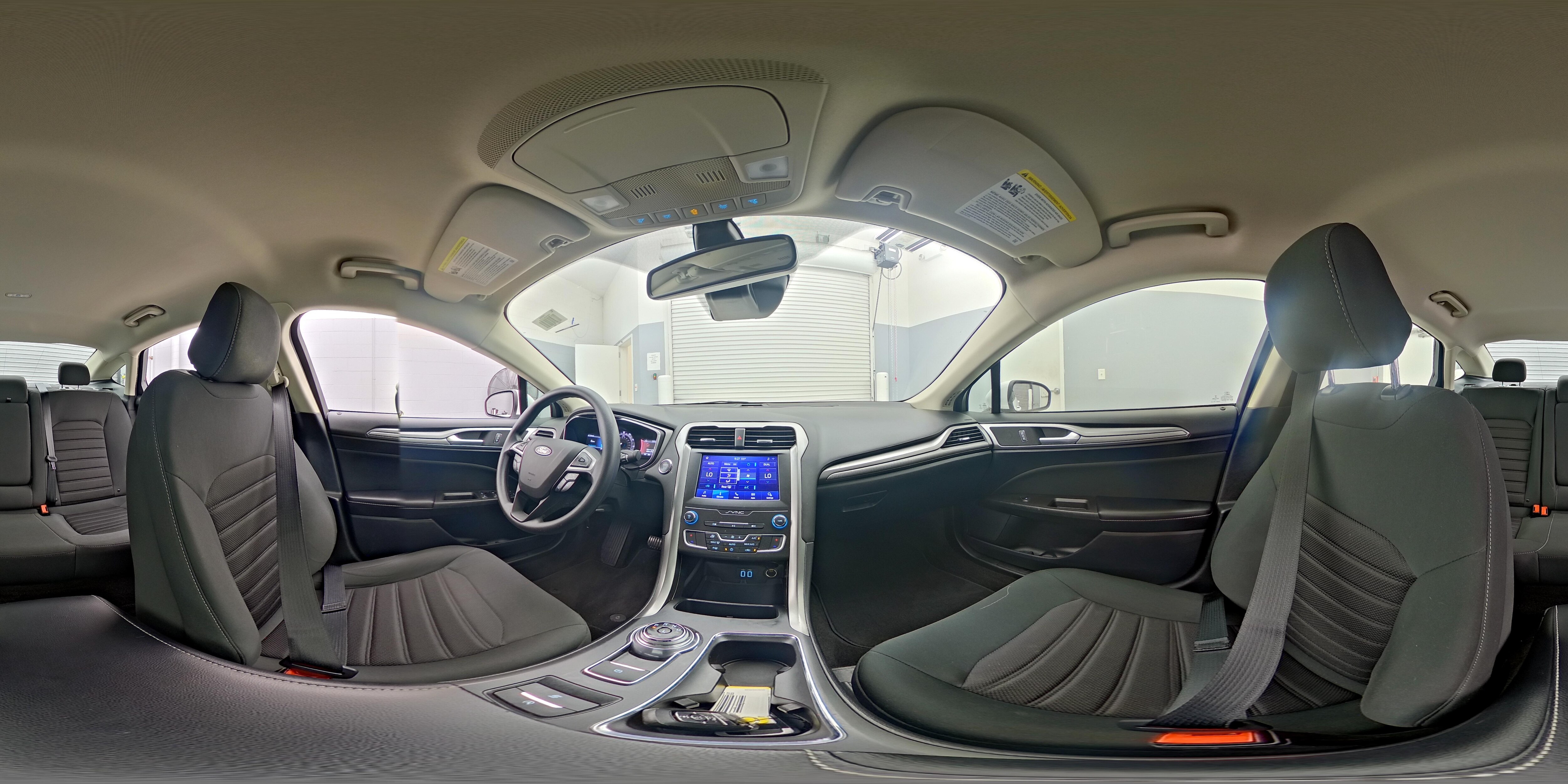 2020 Ford Fusion SE - Photo 24