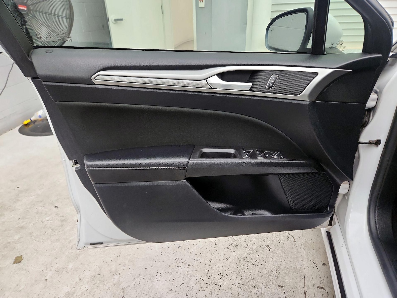 2020 Ford Fusion SE - Photo 13