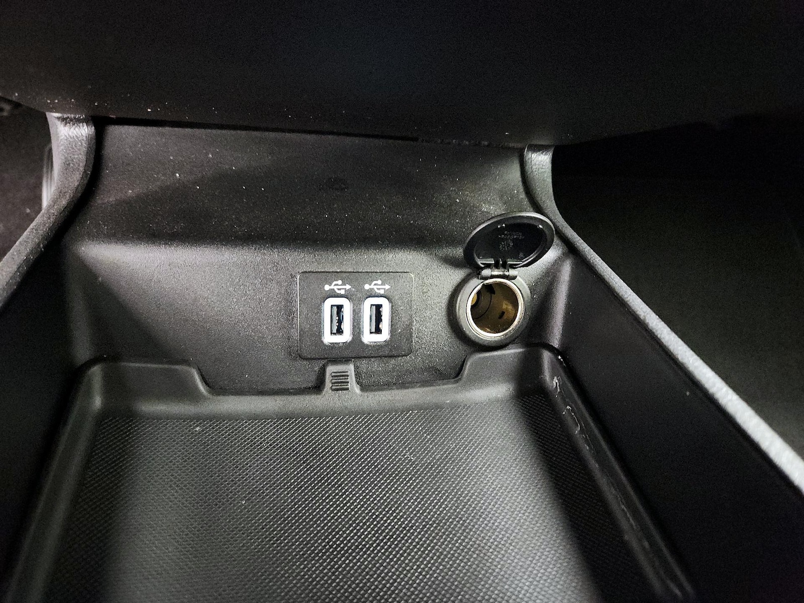 2020 Ford Fusion SE - Photo 19