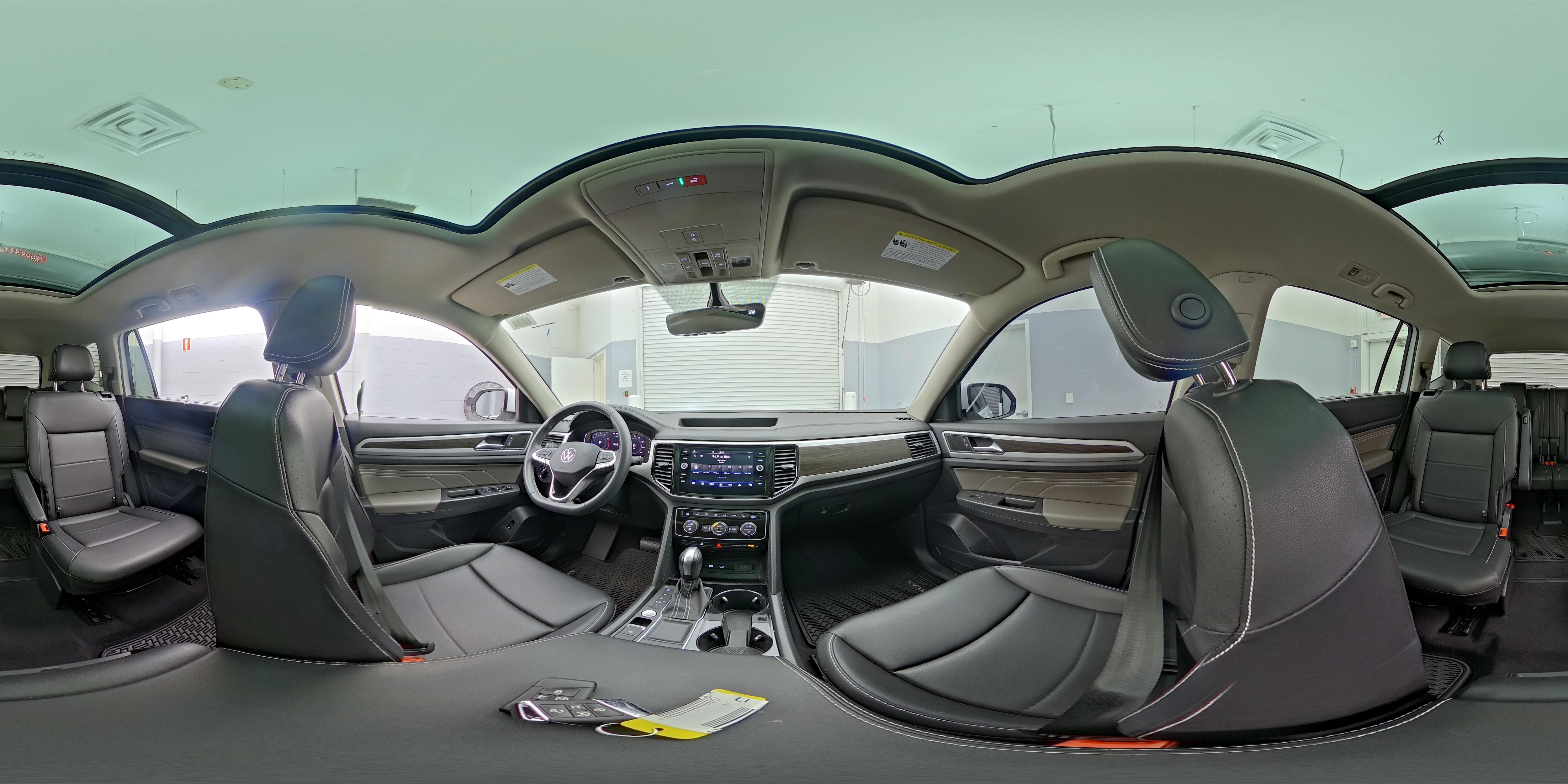2023 Volkswagen Atlas SE w/Tech - Photo 25