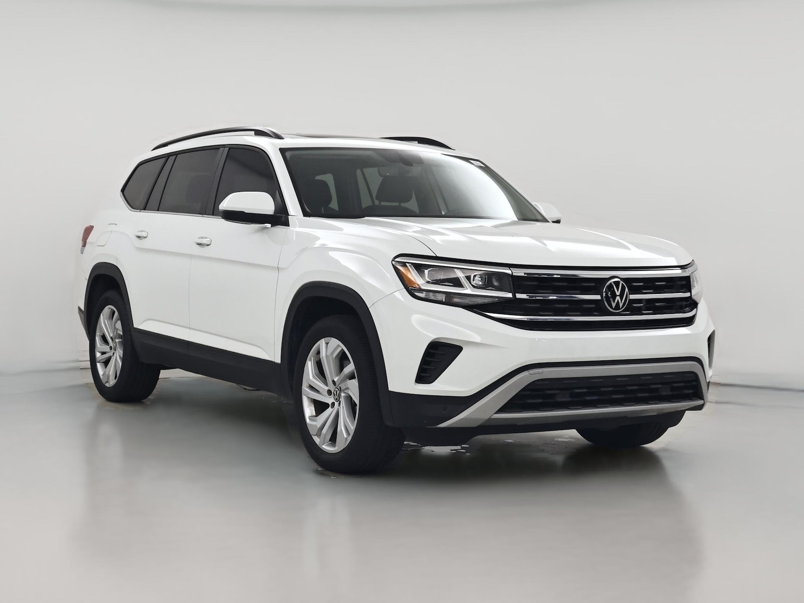 2023 Volkswagen Atlas SE w/Tech - Photo 1