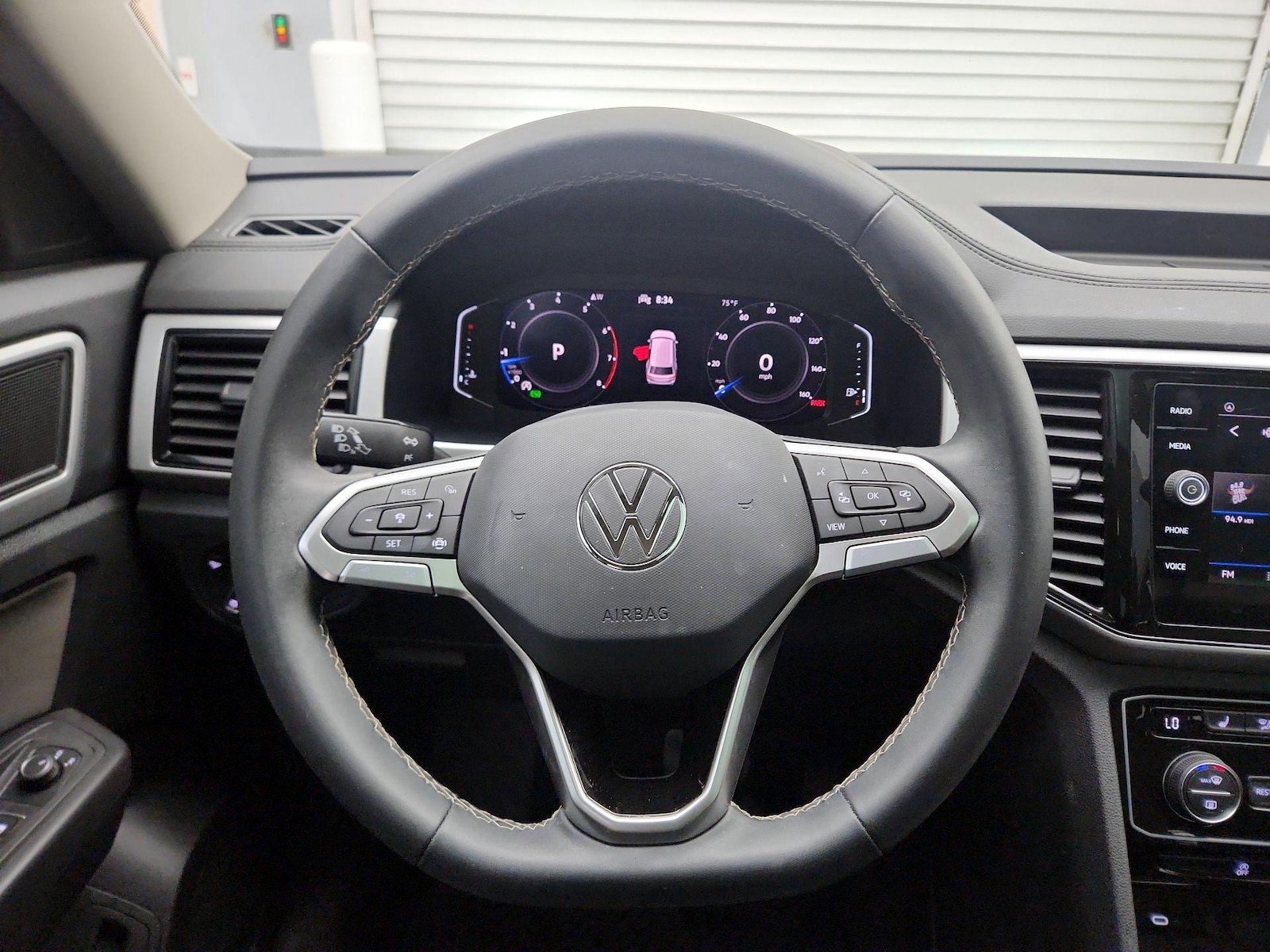 2023 Volkswagen Atlas SE w/Tech - Photo 11
