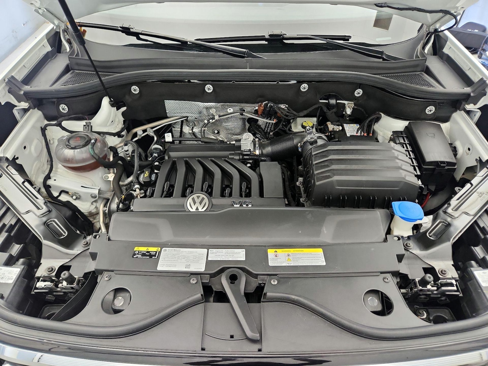 2023 Volkswagen Atlas SE w/Tech - Photo 23