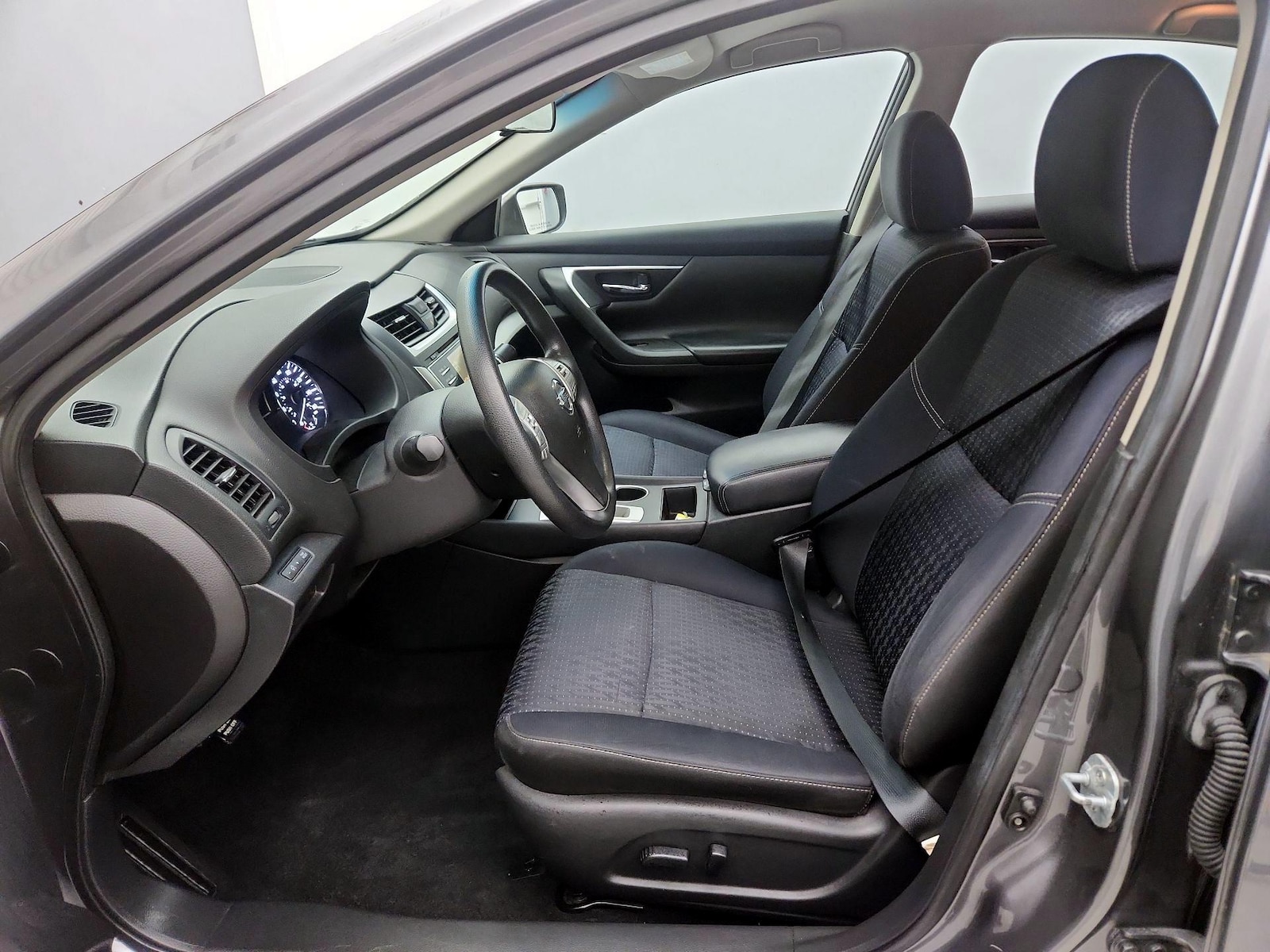 Power Seat(s) & Side Airbags