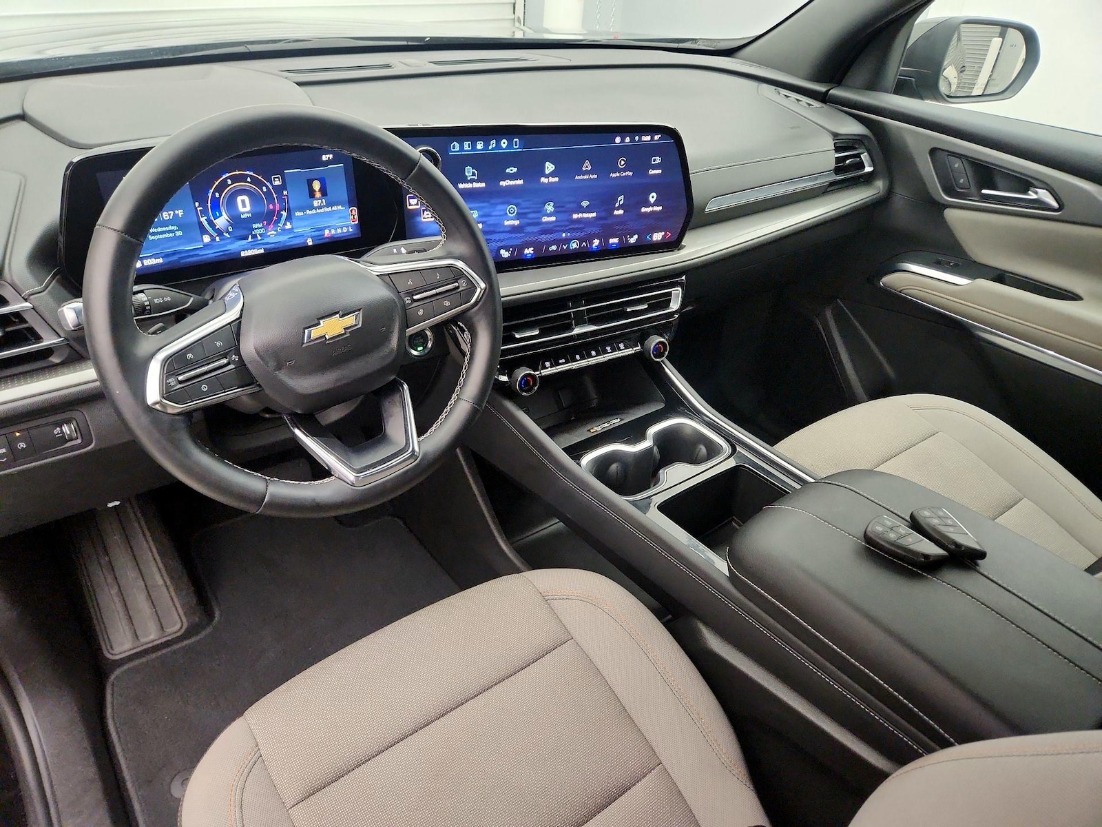 Apple CarPlay® & Android Auto™