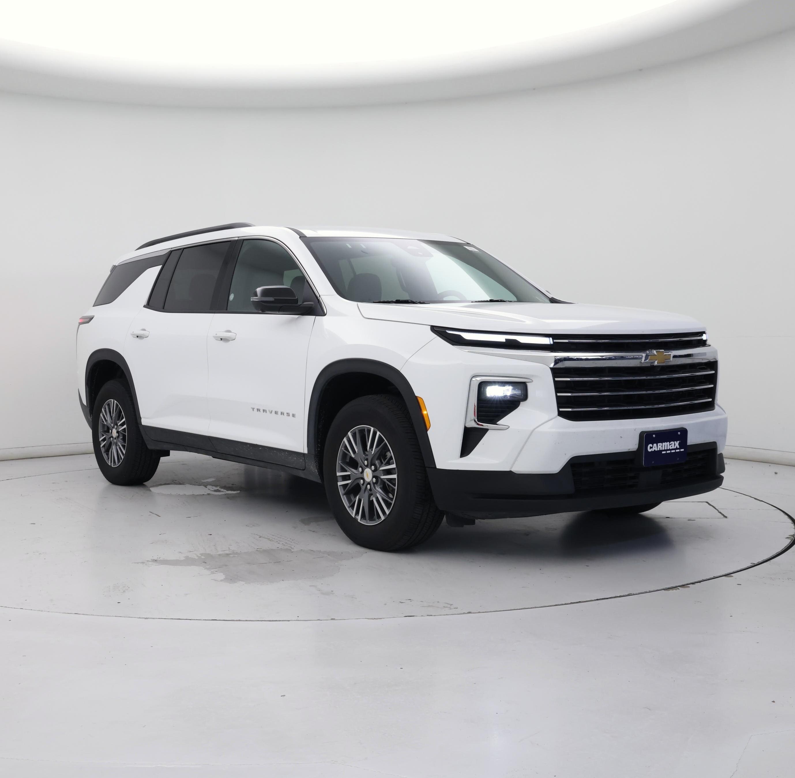 White 2026 Chevrolet Traverse SUV / Crossover Front-Wheel Drive Automatic
