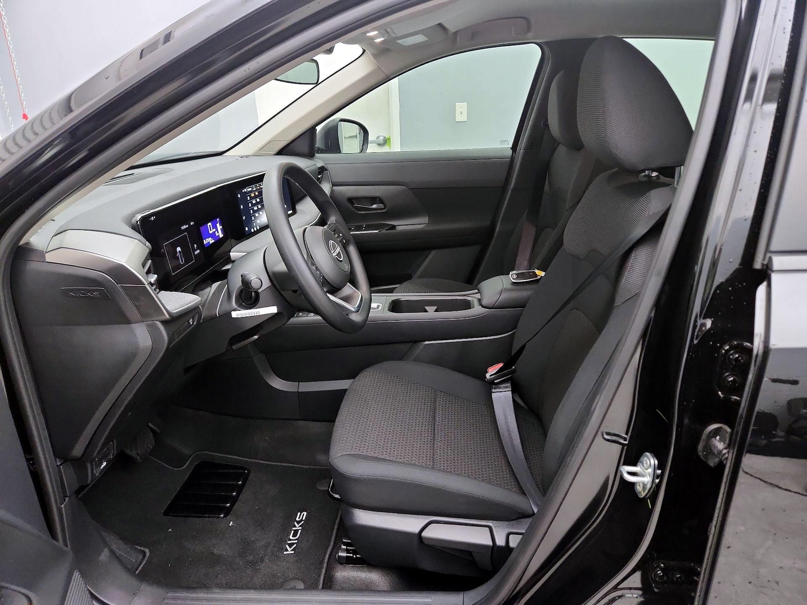 2026 Nissan KICKS S - Photo 12
