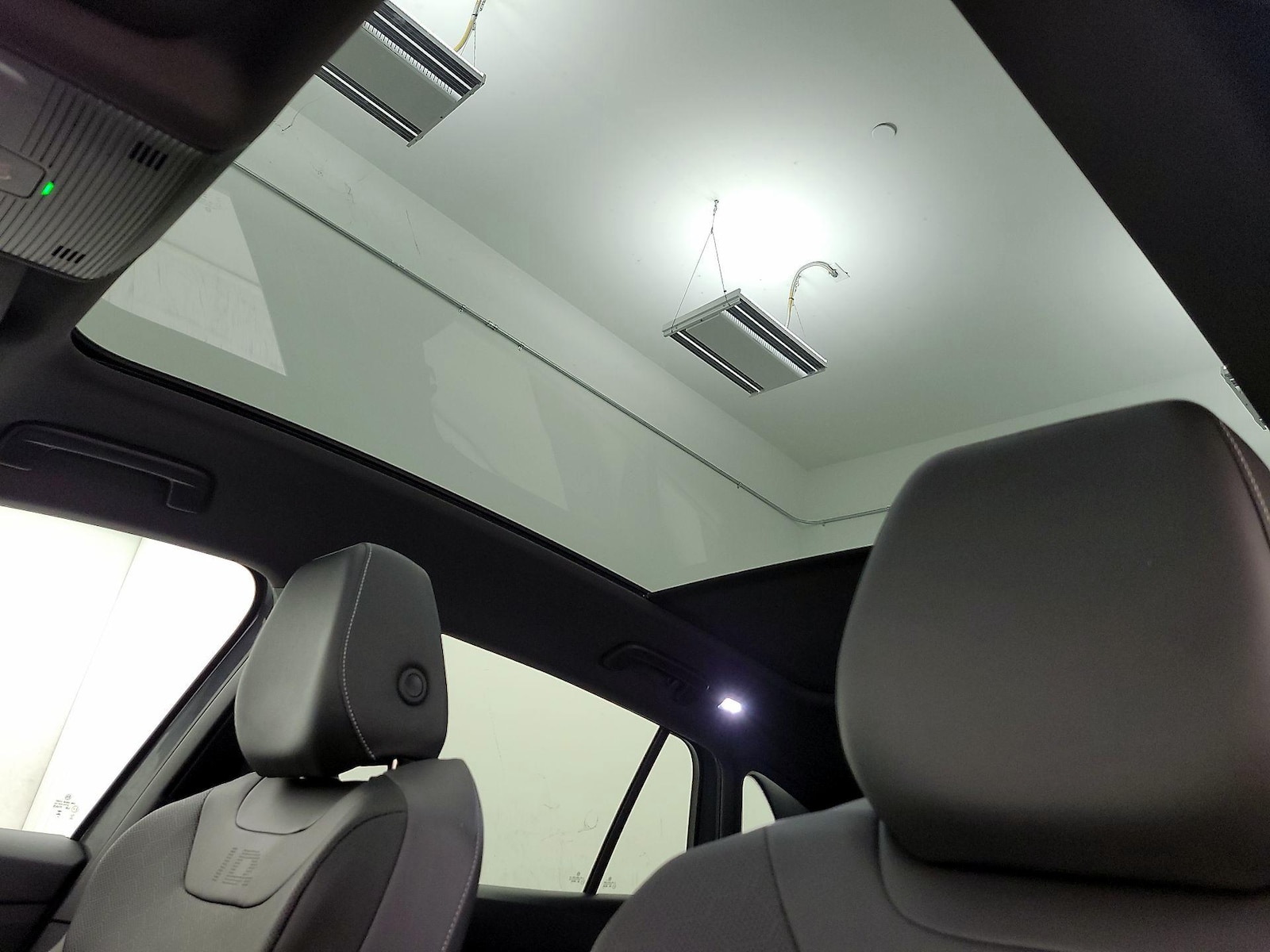 Skylight(s) & Overhead Airbags