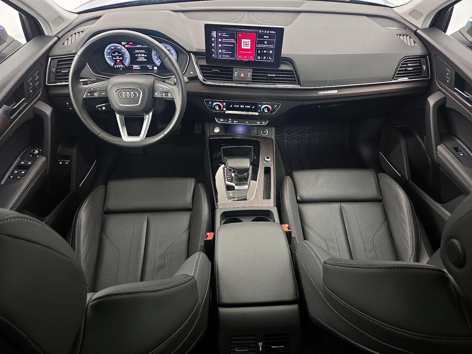 Apple CarPlay® & Android Auto™