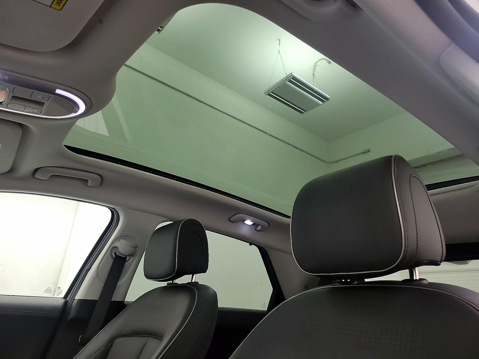 Skylight(s) & Overhead Airbags