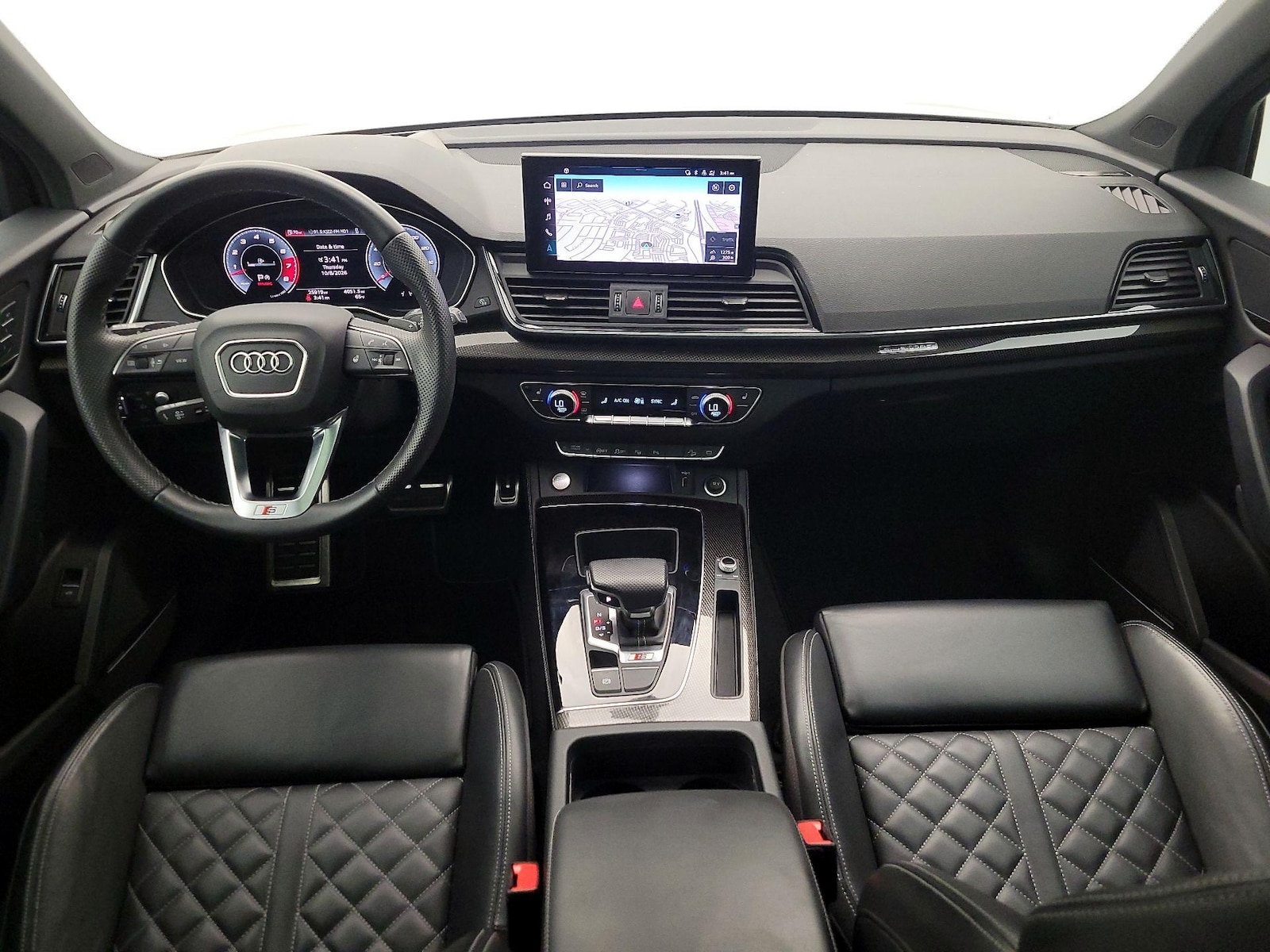 Apple CarPlay® & Android Auto™