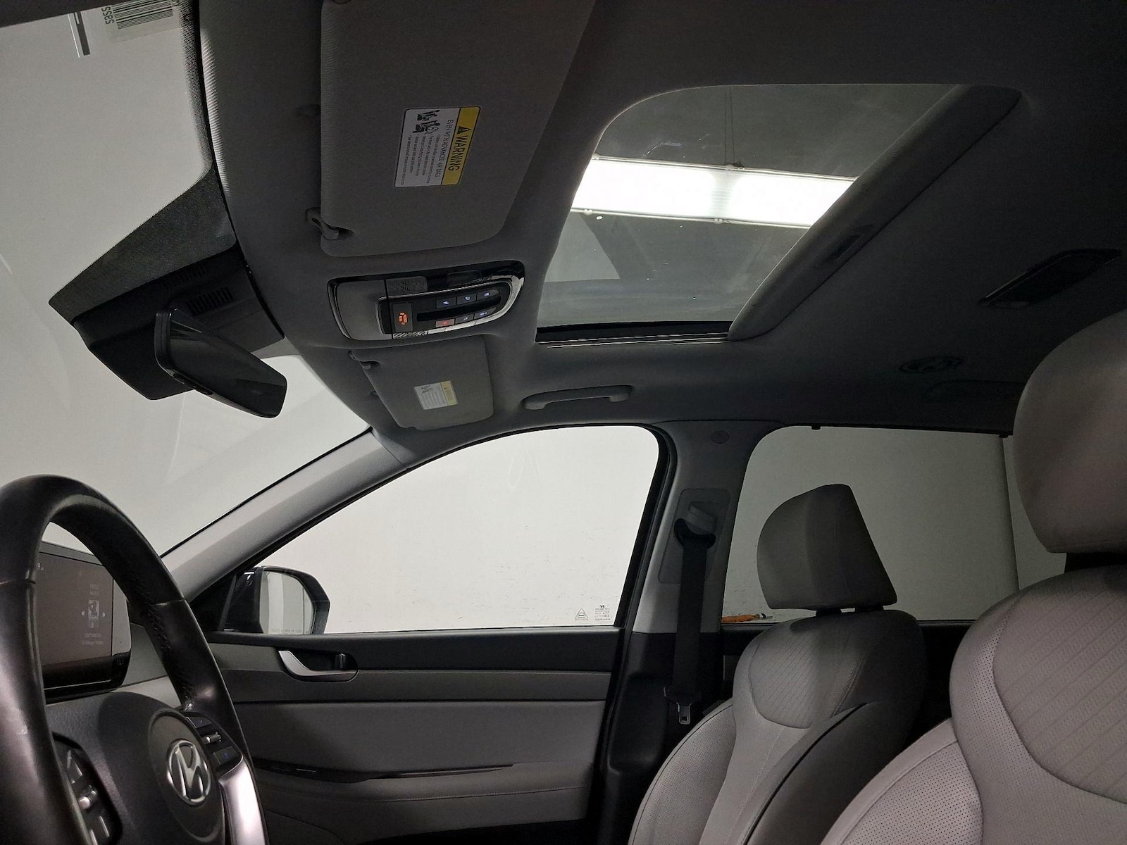 Sunroof(s) & Overhead Airbags