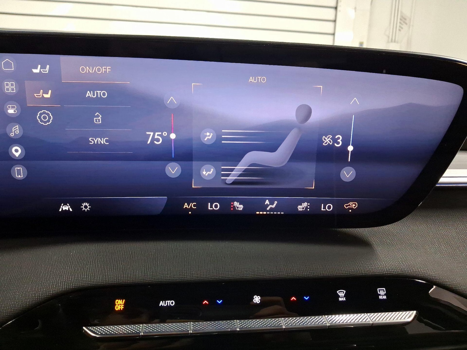 2026 Buick Enclave Preferred - Photo 18